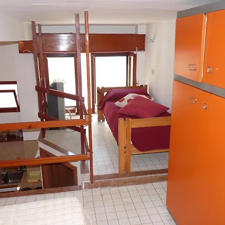 Apartamento Agenzia Aprea *