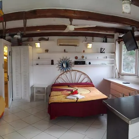 Agenzia Aprea Ponza