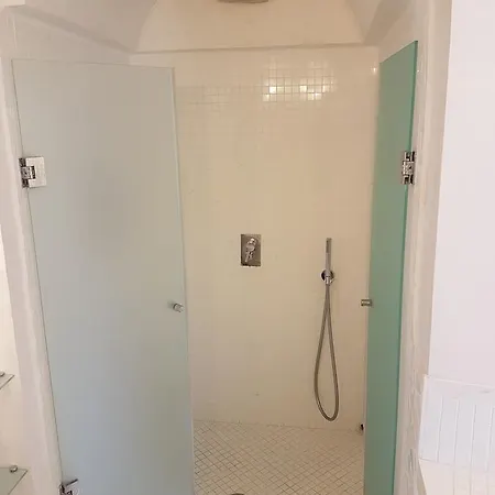 阿普雷亚公寓酒店
